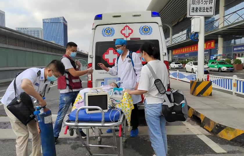 简阳市救护车出租公司